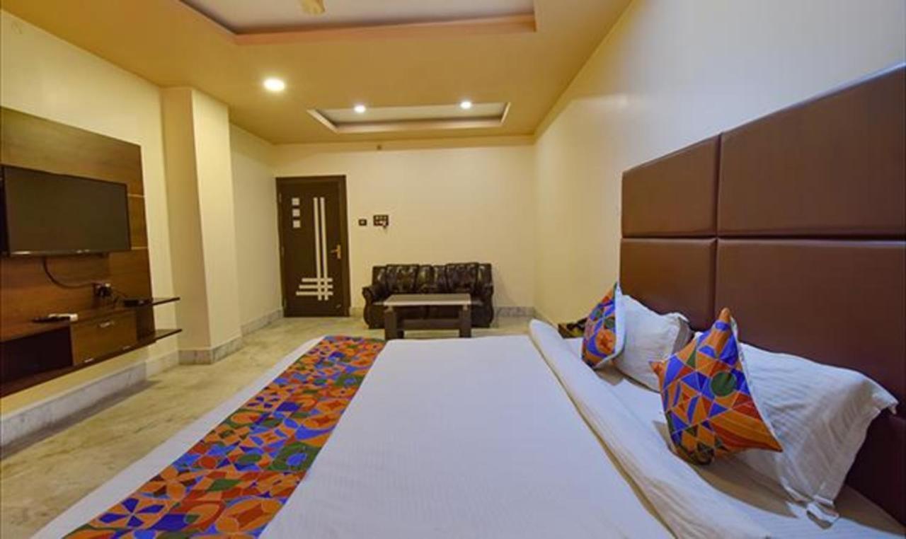 Fabhotel Rr Suites Ґувахаті Екстер'єр фото