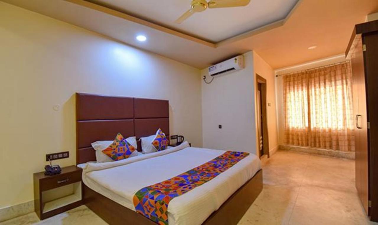 Fabhotel Rr Suites Ґувахаті Екстер'єр фото